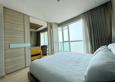 Luxury Sea View condo for sale in Cetus Beach Front Jomtien