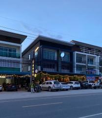 4 Commercial Buildings for Sale with Business at Pong (Mabprachan Lake)