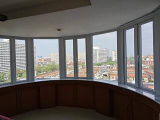 Sea View Condo for sale at Jomtien Complex Condotel