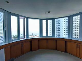 Sea View Condo for sale at Jomtien Complex Condotel