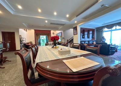 Luxury House For Sale in Pratamnak