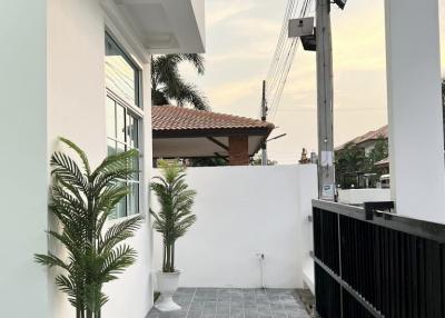 Newly renovated house for rent at East Pattaya