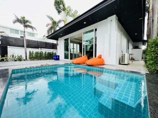 Palm Oasis Pool Villa in Jomtien