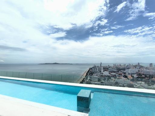 Luxury sea view condo for rent at Copacabana