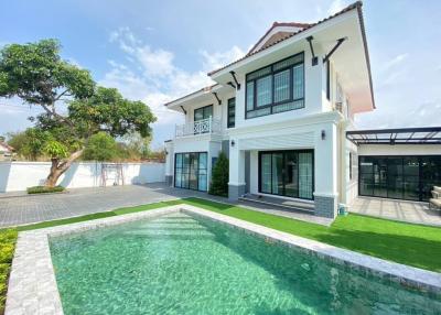 Pool Villa  Chaiyaphruek House for Sale
