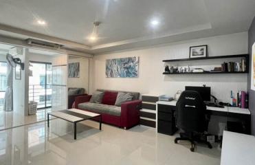 Condo For Sale at Deblue Sky (Thepprasit)