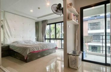 Condo For Sale at Deblue Sky (Thepprasit)