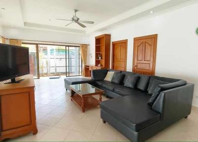 Pool Villa  For Rent At Jomtien