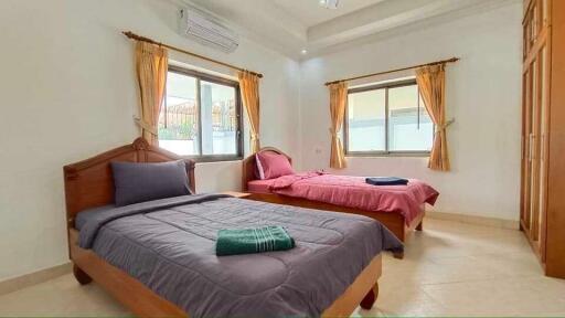 Pool Villa  For Rent At Jomtien