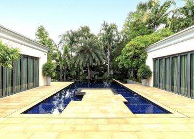 Luxury Pool Villas for Sale at Siam Royal View