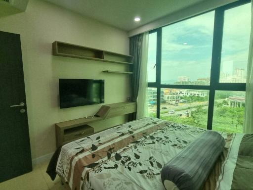 Sea View Condo For Sale at Dusit Grand Condo View