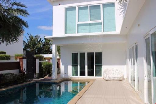 Pool Villa for Sale Near Jomtien Beach