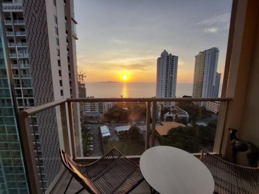 Sea View Condo For Sale at The riviera Wong amart