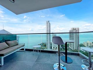 Sea View Condo for sale at Wong Amart Tower