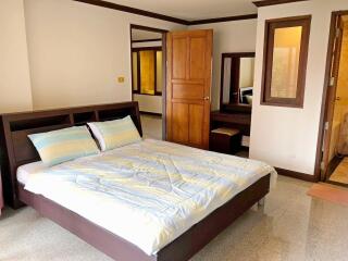 2 Bedrooms for Rent at Royal Hill Resort Pratumnak Hill
