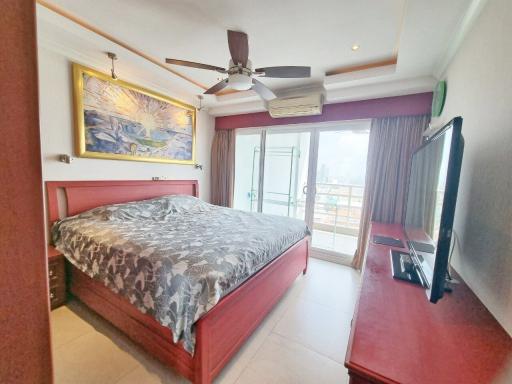 Stunning room at View Talay 5D 2 bedrooms Seaview for Sale