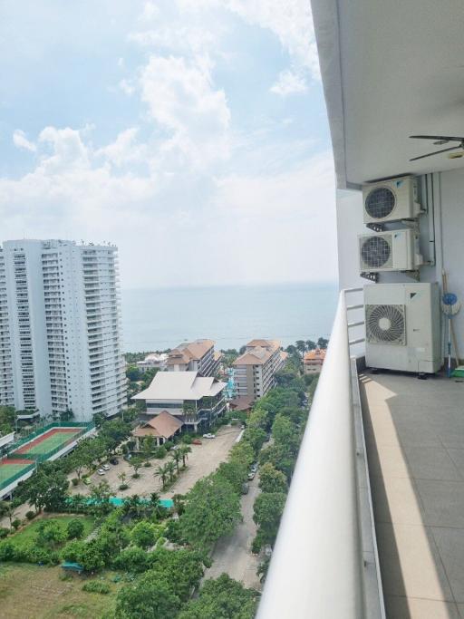 Stunning room at View Talay 5D 2 bedrooms Seaview for Sale