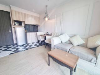 Venetian Signature Condo Resort for Rent and Sale