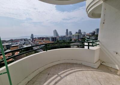 Sea view Condo  For Sale At Pratamnuk