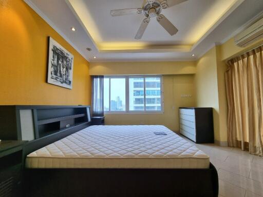 Sea view Condo  For Sale At Pratamnuk