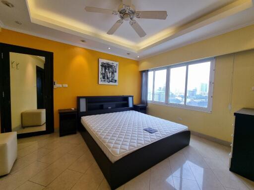 Sea view Condo  For Sale At Pratamnuk