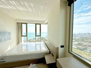 Hot Price Direct Seaview Luxury Condo