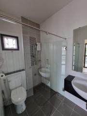 2 Strory House 3Bedroom/3bathroom For Sale