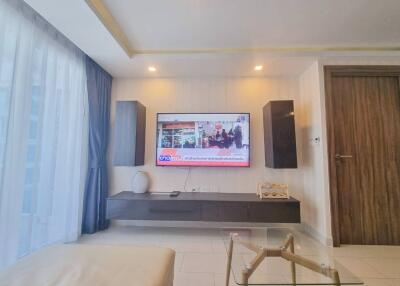 Modern Condo in Prime area for Rent