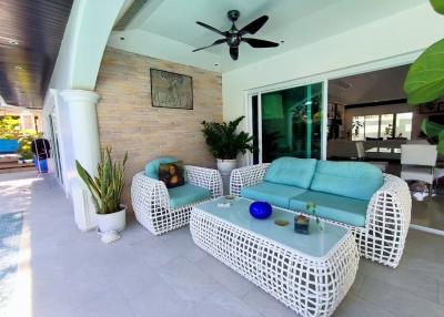 Luxury Pool Villa For Sale At Jomtien Park Villa