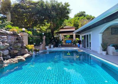 Luxury Pool Villa For Sale At Jomtien Park Villa