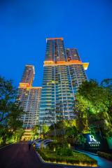 Luxury Hight-rise Condominium for Sale  Riviera wong Amart