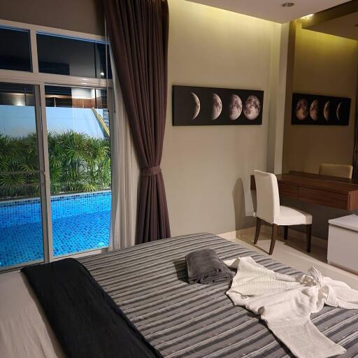 Modern House Pool villas For Rent at Huay Yai