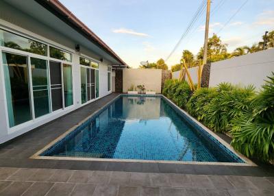 Modern House Pool villas For Rent at Huay Yai