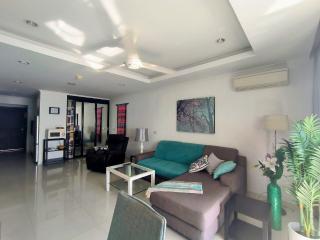 Sea View Condo for Sale at Jomtien Plaza Condotel