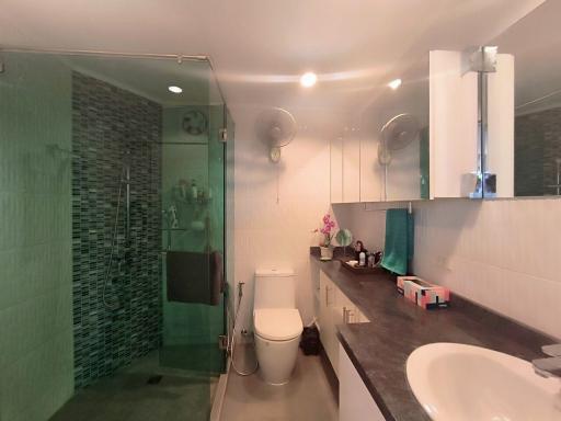 Sea View Condo for Sale at Jomtien Plaza Condotel