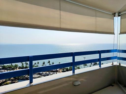 Sea View Condo for Sale at Jomtien Plaza Condotel