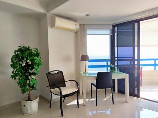 Sea View Condo for Sale at Jomtien Plaza Condotel