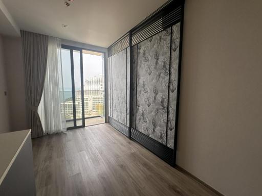 Condo for Sale Andromeda Pratumnuk Hill