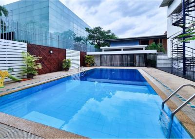 For Sale 55K per Sqm. cheapest in Town - spacious 4 bedrooms in Sukhumvit 49 - 920071001-12577