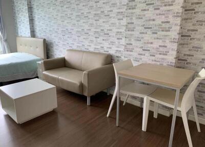 Condo for Rent at DCondo Campus Resort