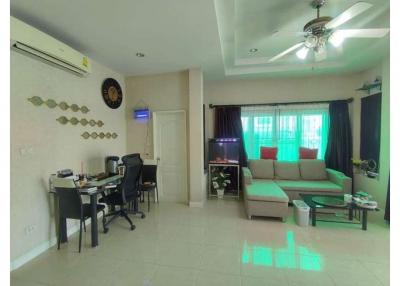 Villa for Sale in Nong Pla Lai