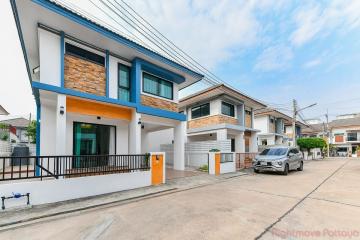 3 Bed House For Sale In East Pattaya - Uraiwan Park View