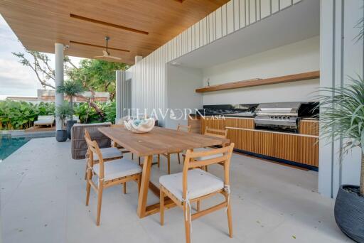 House For sale 4 bedroom 220 m² with land 430 m² in Botanica Grand Avenue, Phuket