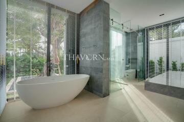 บ้าน ขาย 4 ห้องนอน 220 ตร.ม. ที่ดิน 430 m² ใน  Botanica Grand Avenue, Phuket