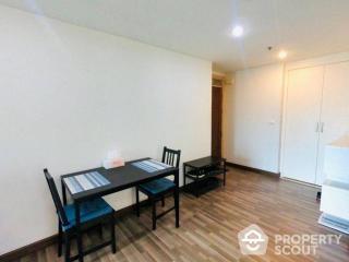 2-BR Condo at Supalai Oriental Place Sathorn Suanplu near MRT Lumphini