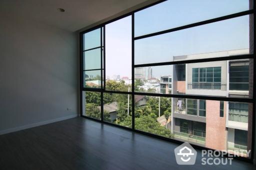 4-BR Townhouse at Siri Square Charoenkrung 80 in Bang Kho Laem