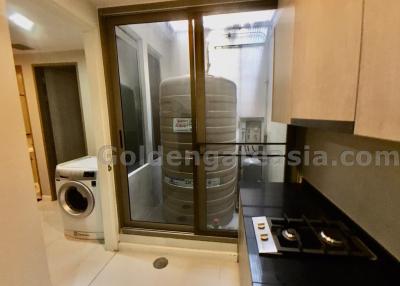 4-Bedrooms modern Townhouse in secure compound - Phrom Phong