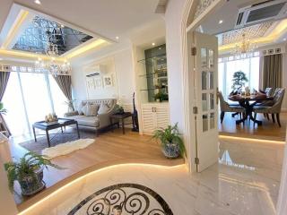 Park Origin Phromphong 2 bedroom condo for rent and sale