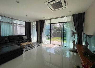 Sethasiri Krungthepkreetha 1  4 Bedroom Luxury House For Rent