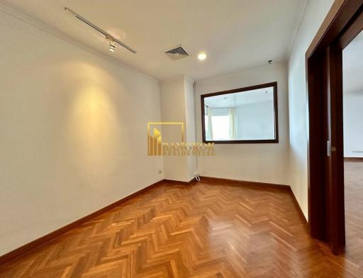 Baan Suan Plu  Pet Friendly 3 Bedroom Condo in Sathorn